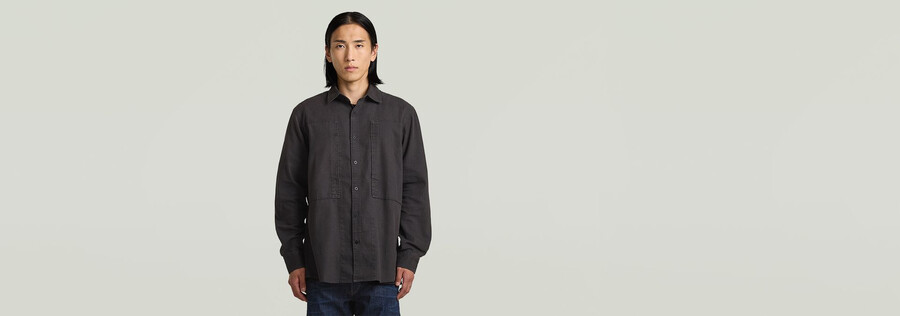 camisa regular con bolsillo con paneles