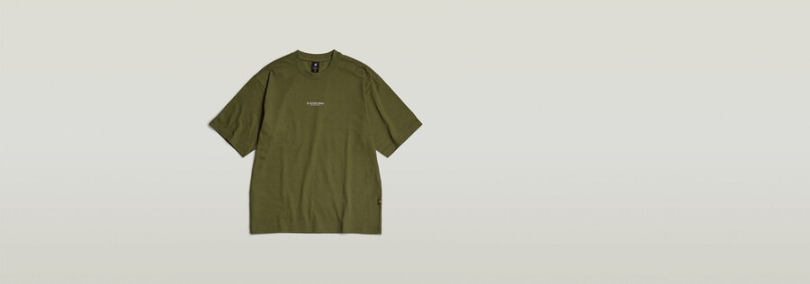 camiseta cuadrada con centro de pecho