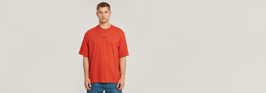 camiseta cuadrada con centro de pecho