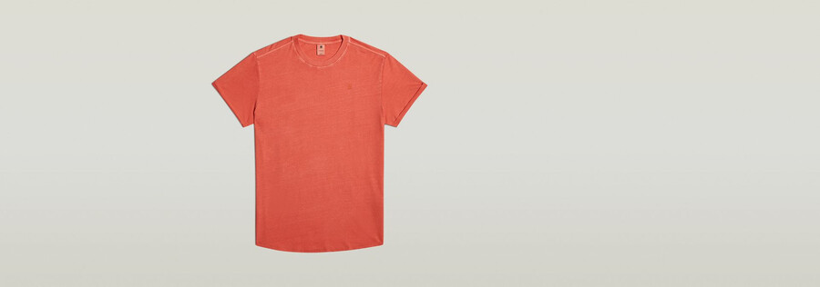 camiseta con texto en la espalda gráfico y pestañas teñidas