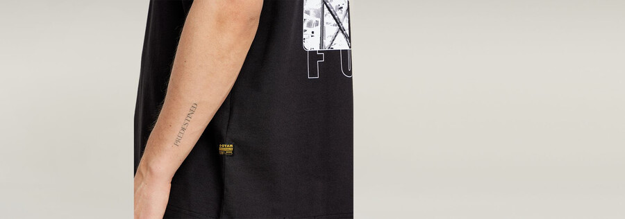 camiseta holgada con gráfico de código de barras en la espalda