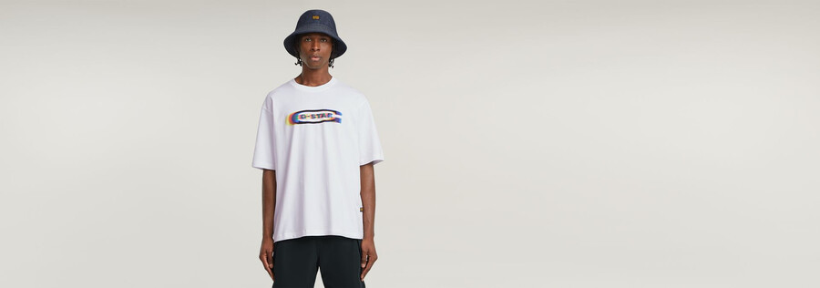 camiseta cuadrada con el logotipo de la vieja escuela y cambio de color