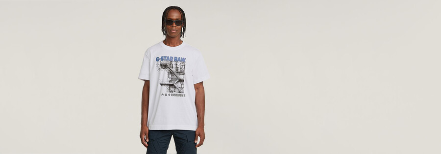 camiseta holgada con gráfico de escaleras