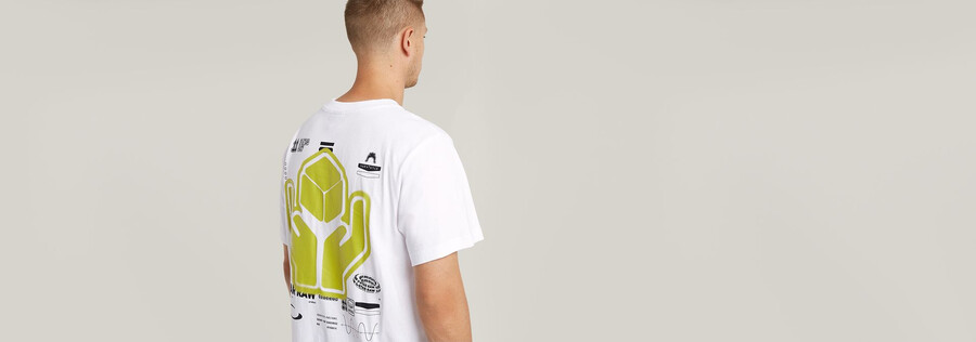 camiseta holgada con gráfico en la espalda