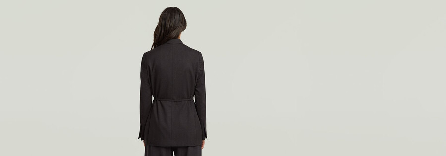 blazer cruzado con cinturón