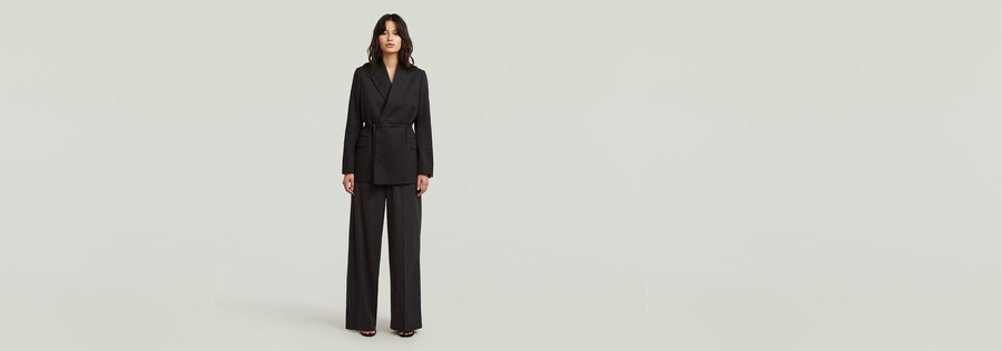 blazer cruzado con cinturón