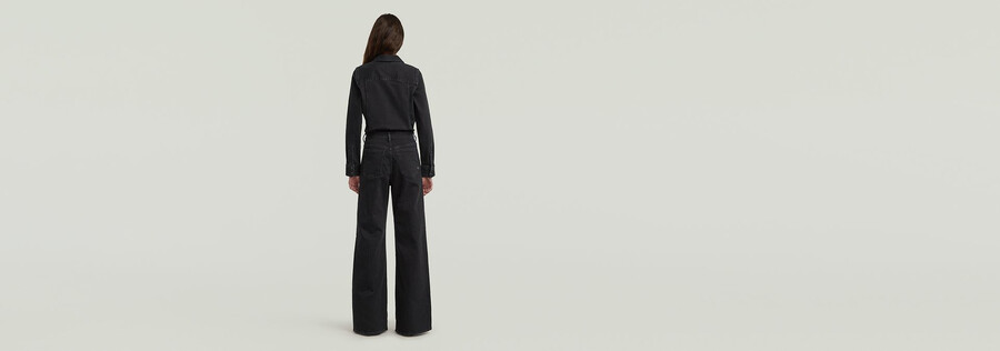 mono de pierna ancha estilo western
