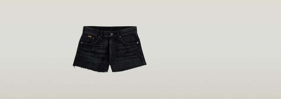 pantalones cortos de mezclilla auténticos con borde sin rematar
